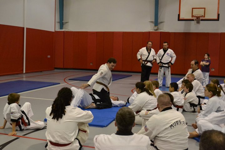 Chris teaches a workshop at IMA