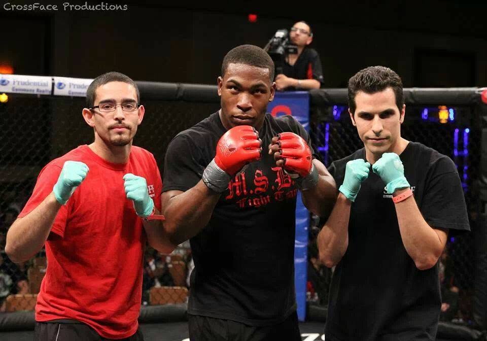 2013 MMA fighter Willie Brown Jr wins his first pro fight